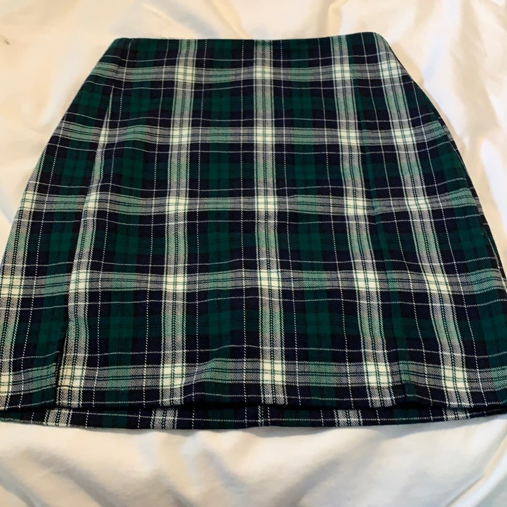 brandy melville cara skirt
